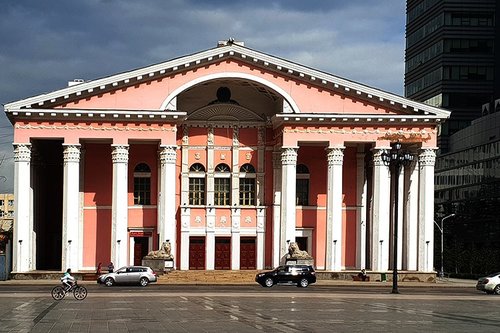 Герман инженерийн бүтээл сонгодог театр
